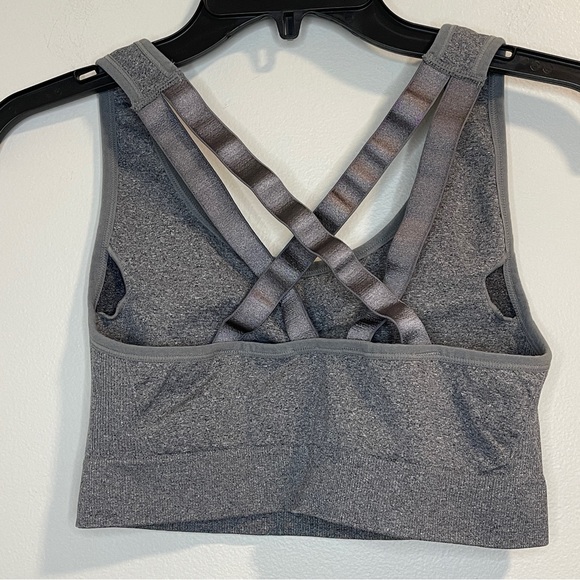 PUMA Seamless Graphic Logo Sports Bra Grey M - Picture 4 of 5